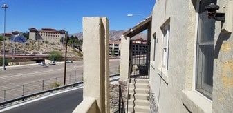 Building Photo - 1531 Mundy Dr