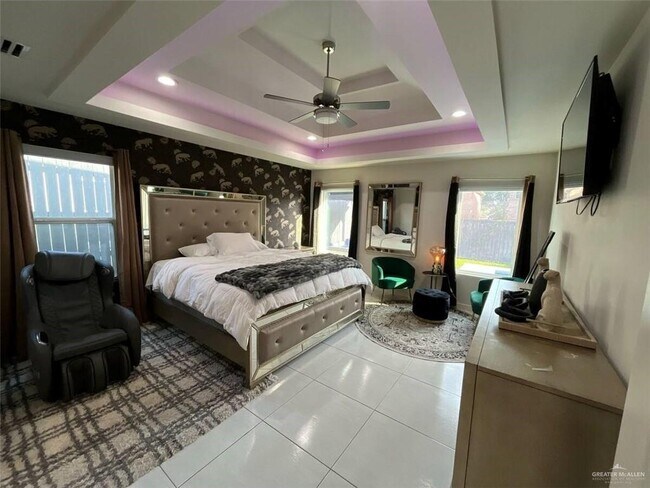 Building Photo - 37 Water Lily Ave