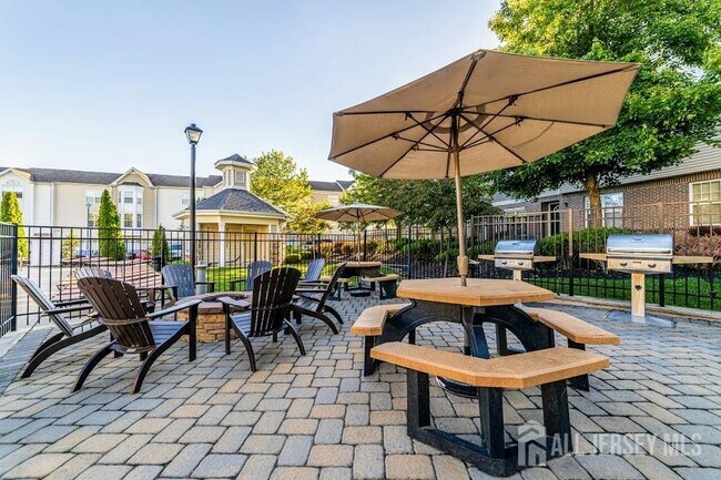 Building Photo - 454 Gawron Ct