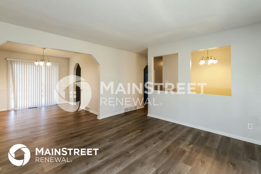 Building Photo - 2505 Folsom St