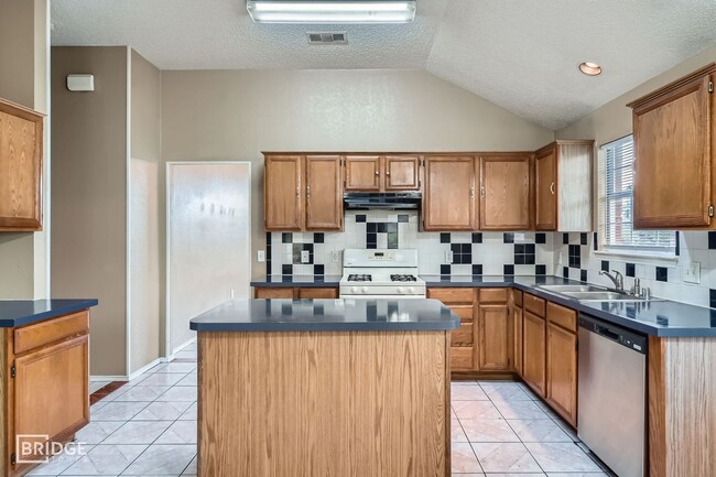 Building Photo - 1354 Mill Crossing