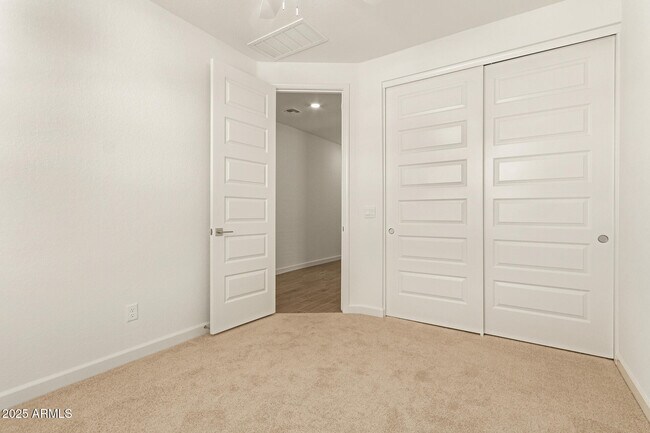 Building Photo - 17735 W Msn Ln