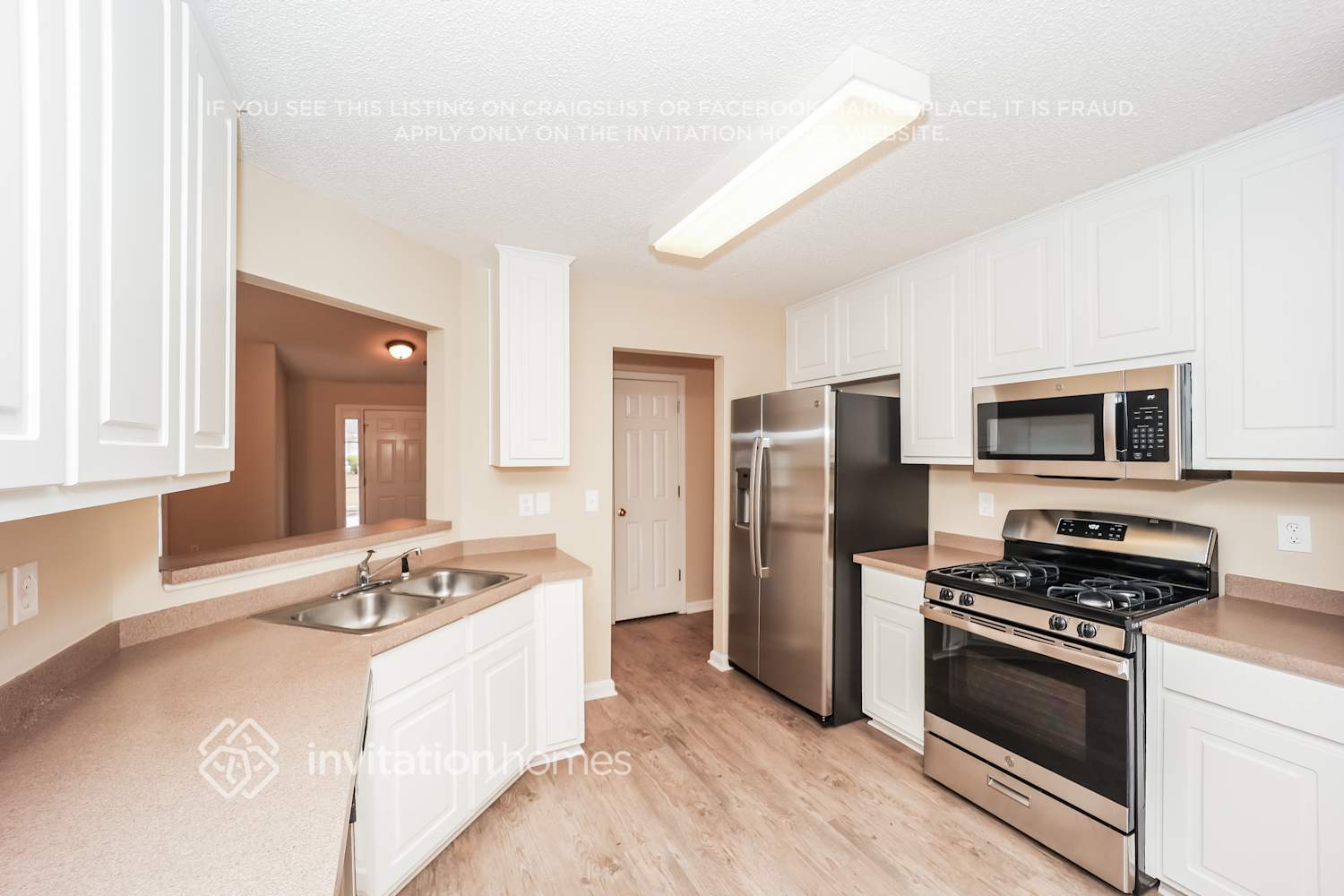 Building Photo - 5600 Cedar Pass