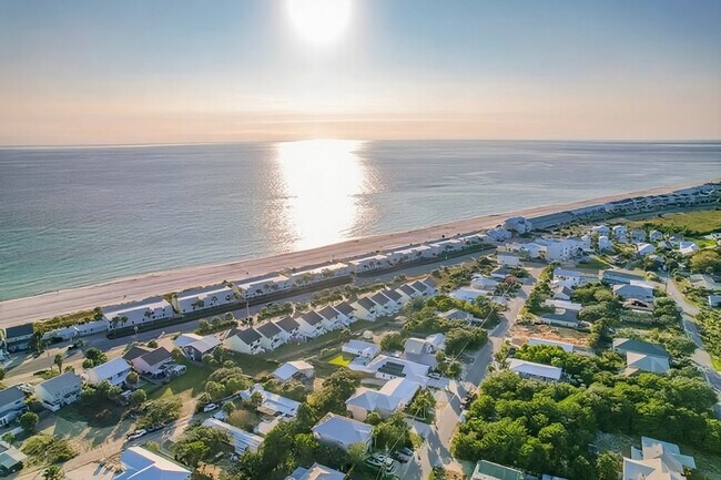 Building Photo - 76 Gulf View Dr