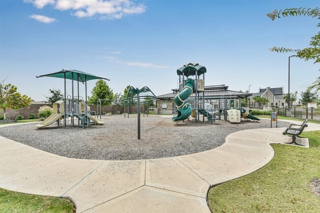 Building Photo - 15775 Cairnwell Bend Dr