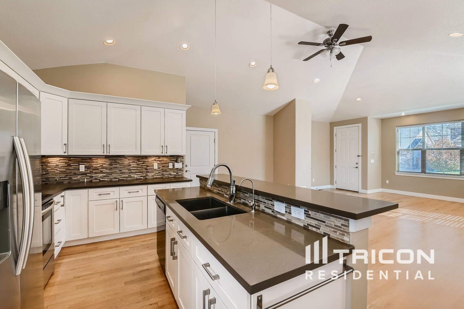 Building Photo - 10551 Xanadu St