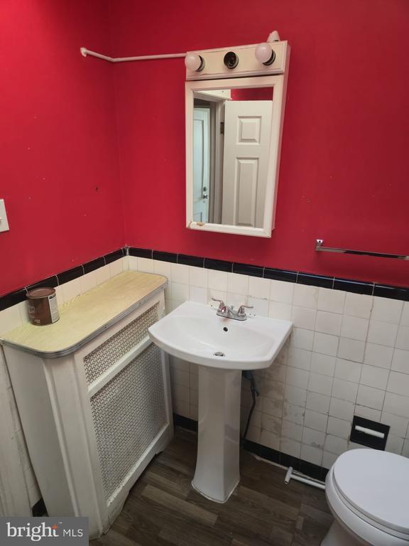 Building Photo - 4584 G St