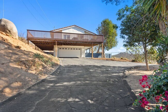 Primary Photo - 3 Bedroom House with View in Poway