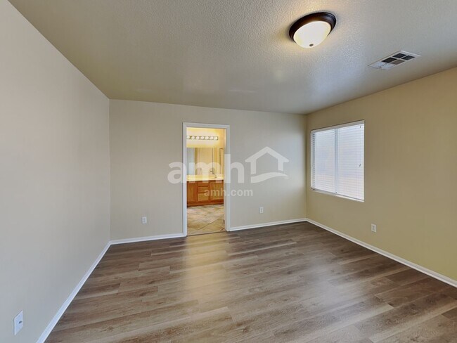 Building Photo - 1335 Milldale Ct