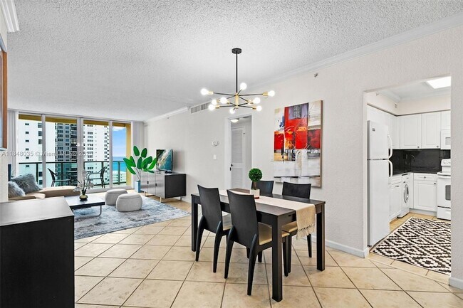 Building Photo - 2501 S Ocean Dr