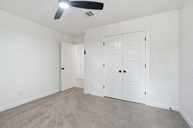 Building Photo - 25402 Thistlewaite Ln