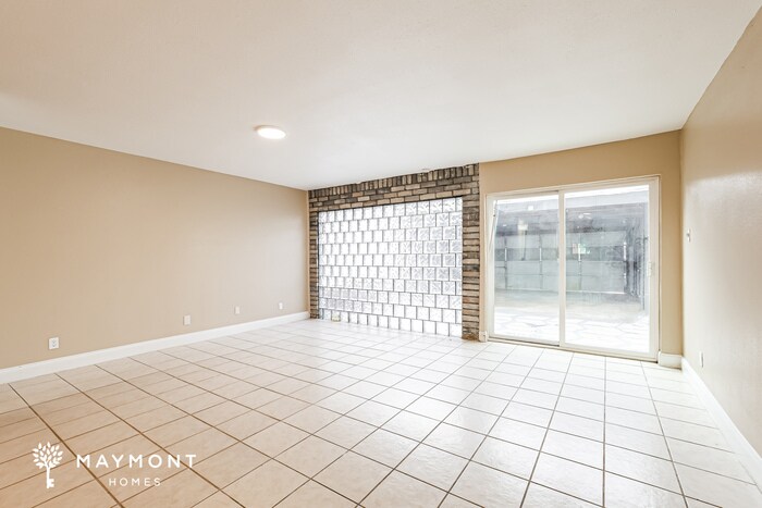 Building Photo - 11889 Algonquin Dr