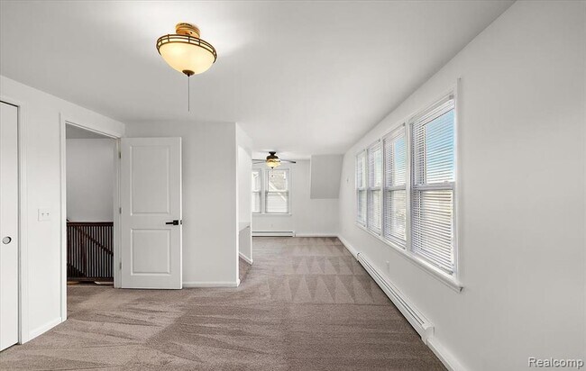 Building Photo - 37697 Mast Ct