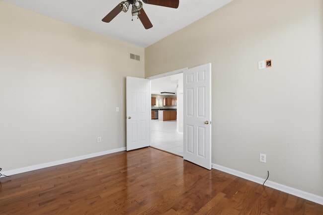 Building Photo - 26493 Isleworth Point