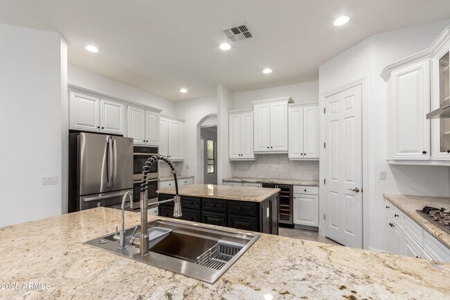 Building Photo - 4711 E Buckboard Ct