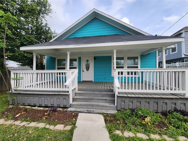 Building Photo - 1105 Erin St