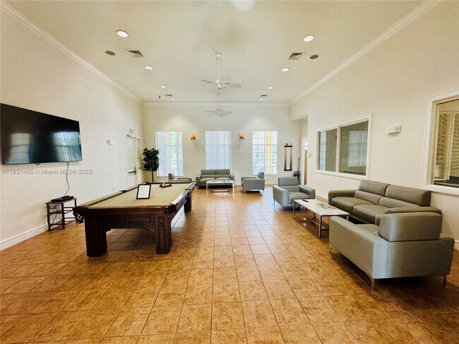 Building Photo - 8224 Key Royal Cir