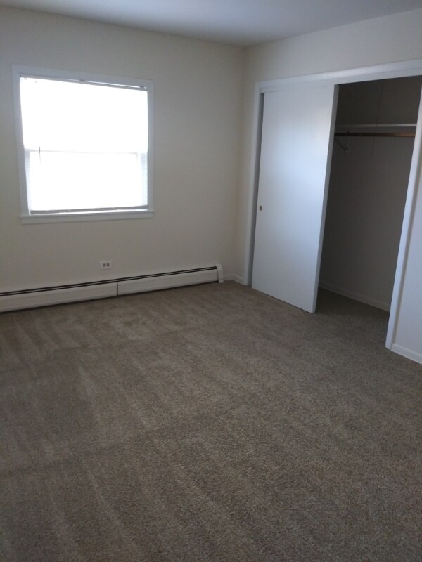 Building Photo - 530 N Mill Rd