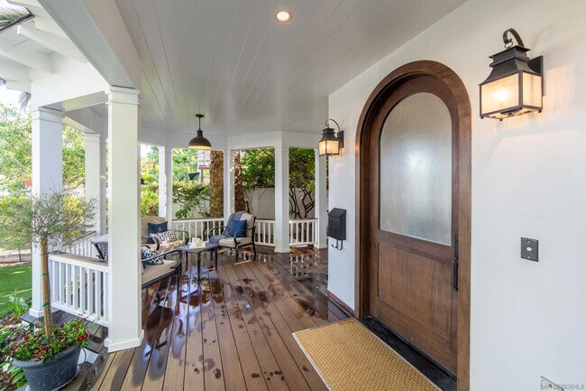 Building Photo - 868 Coronado Ave