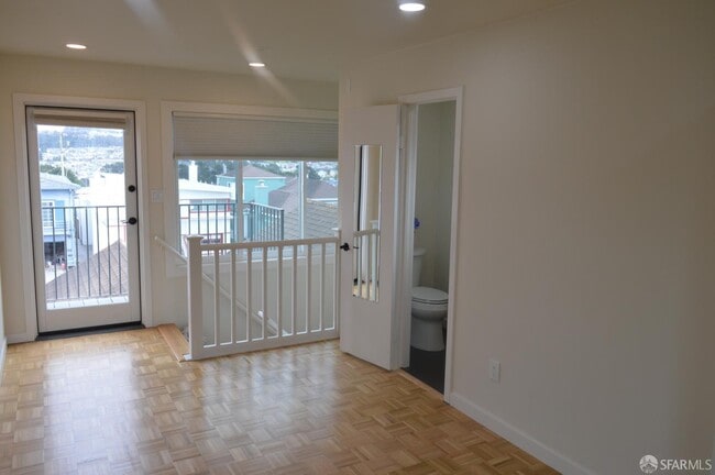 Building Photo - 87 Lakemont Dr