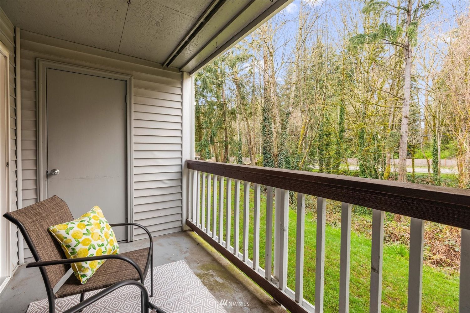 Building Photo - 23335 Cedar Way