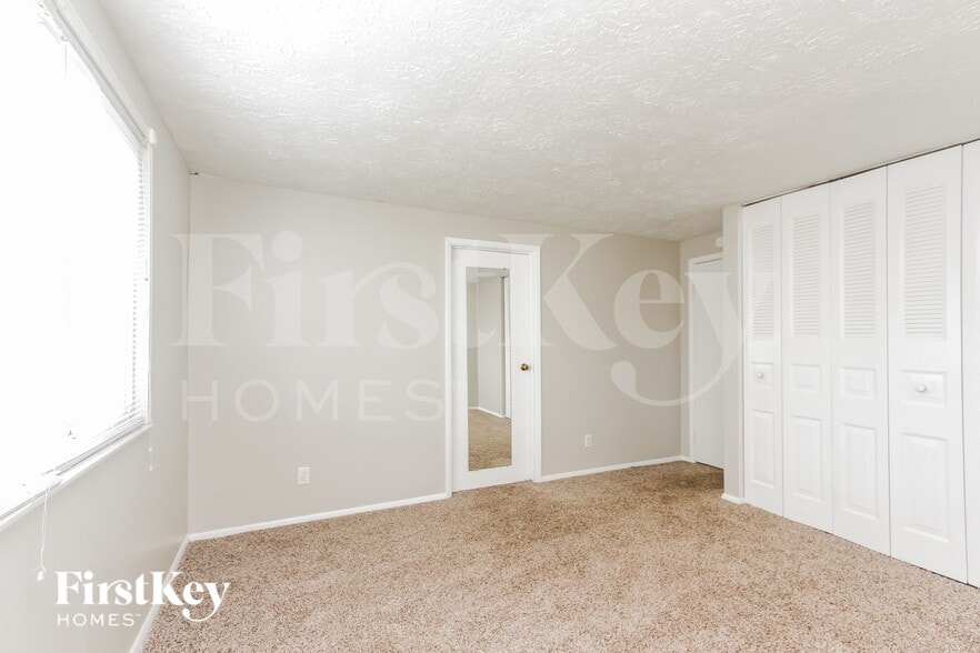 Building Photo - 5901 Pemberly Dr