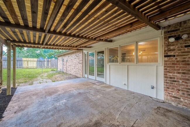 Building Photo - 16810 Sweno Ct