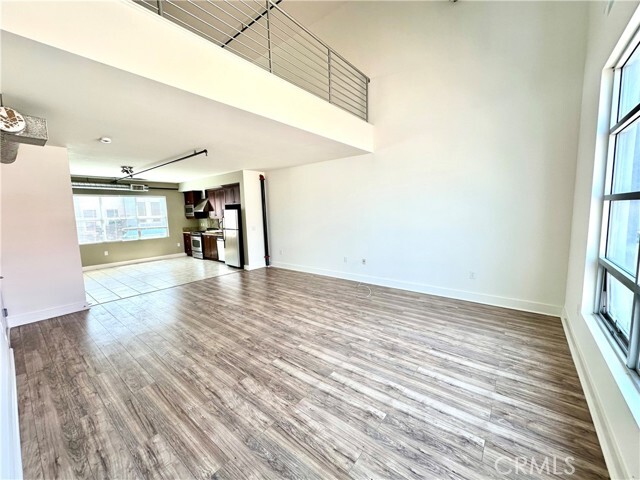 Building Photo - 716 N Santiago