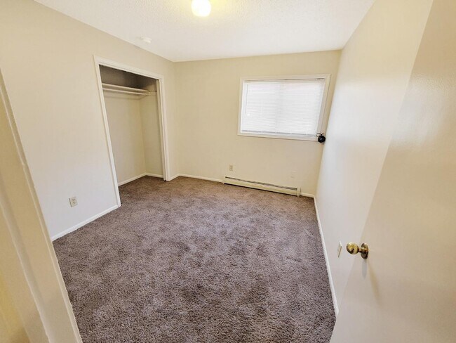 Building Photo - 2940 Vineland Ave SE