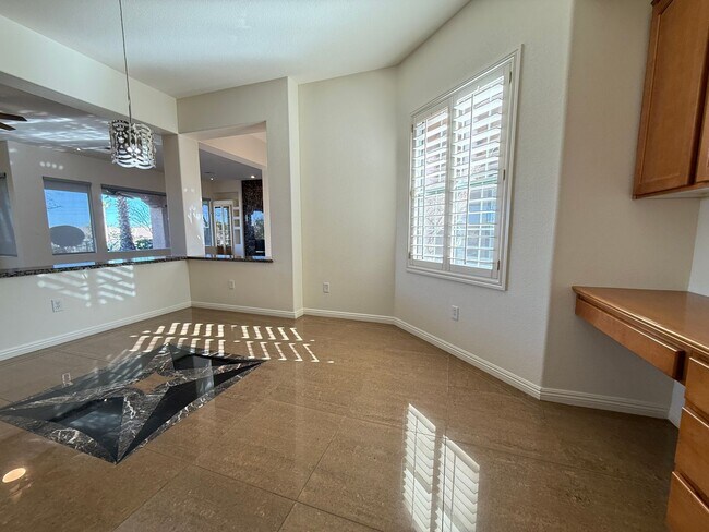 Building Photo - 10284 Sofferto Ave