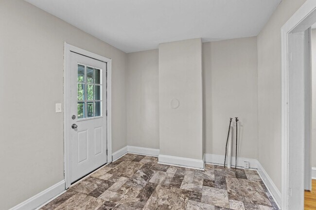 Building Photo - 1216 Branch St