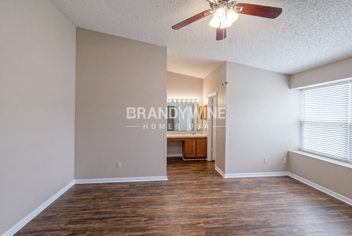 Building Photo - 7658 Collins Ridge Blvd
