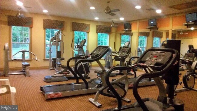 Building Photo - 435 Timberlake Dr