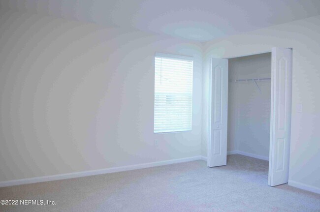 Building Photo - 9543 Star Dr