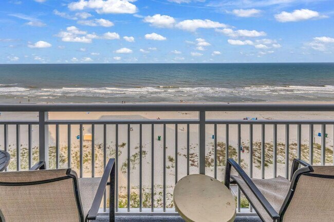 Building Photo - 2560 N Ocean Blvd