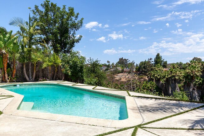 Building Photo - Welcome to Your Dream Home in Sunny San Di...