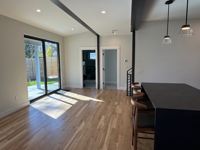 Building Photo - 3527 Clay St