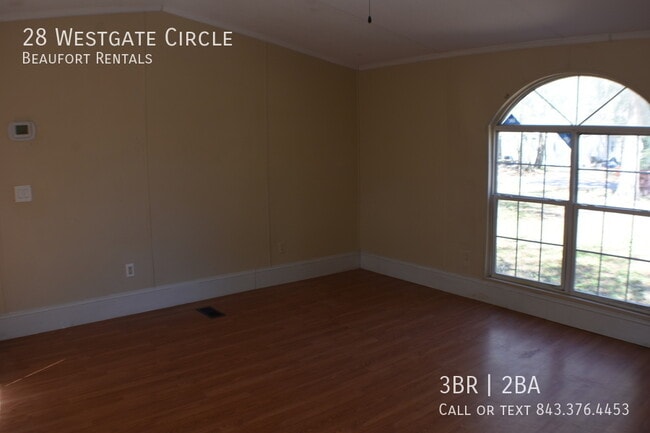 Building Photo - 28 Westgate Cir