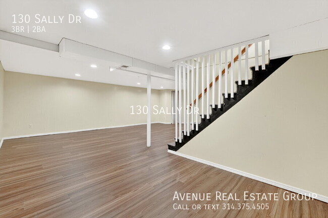 Building Photo - 130 Sally Dr