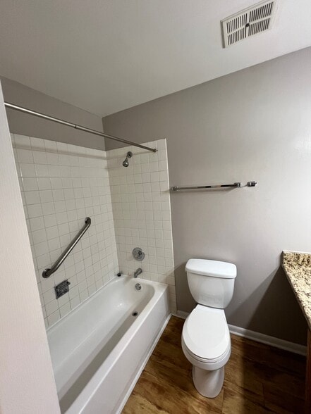 Building Photo - 5650 Abbey Dr