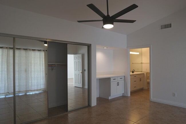 Building Photo - 43917 Cll Las Brisas W