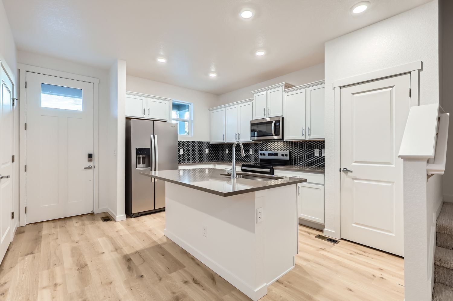 Kitchen - 1348 S Boston Ct