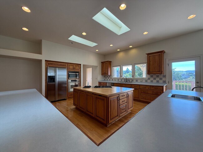 Building Photo - Beautiful Orcutt Custom Home in Solomon Estates on Approx One Acre