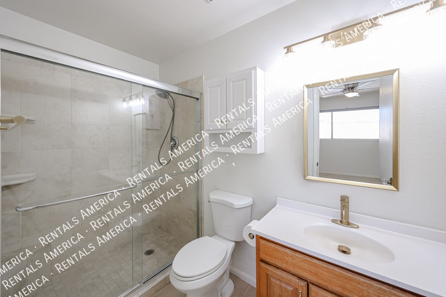 Building Photo - 5214 W Redfield Rd