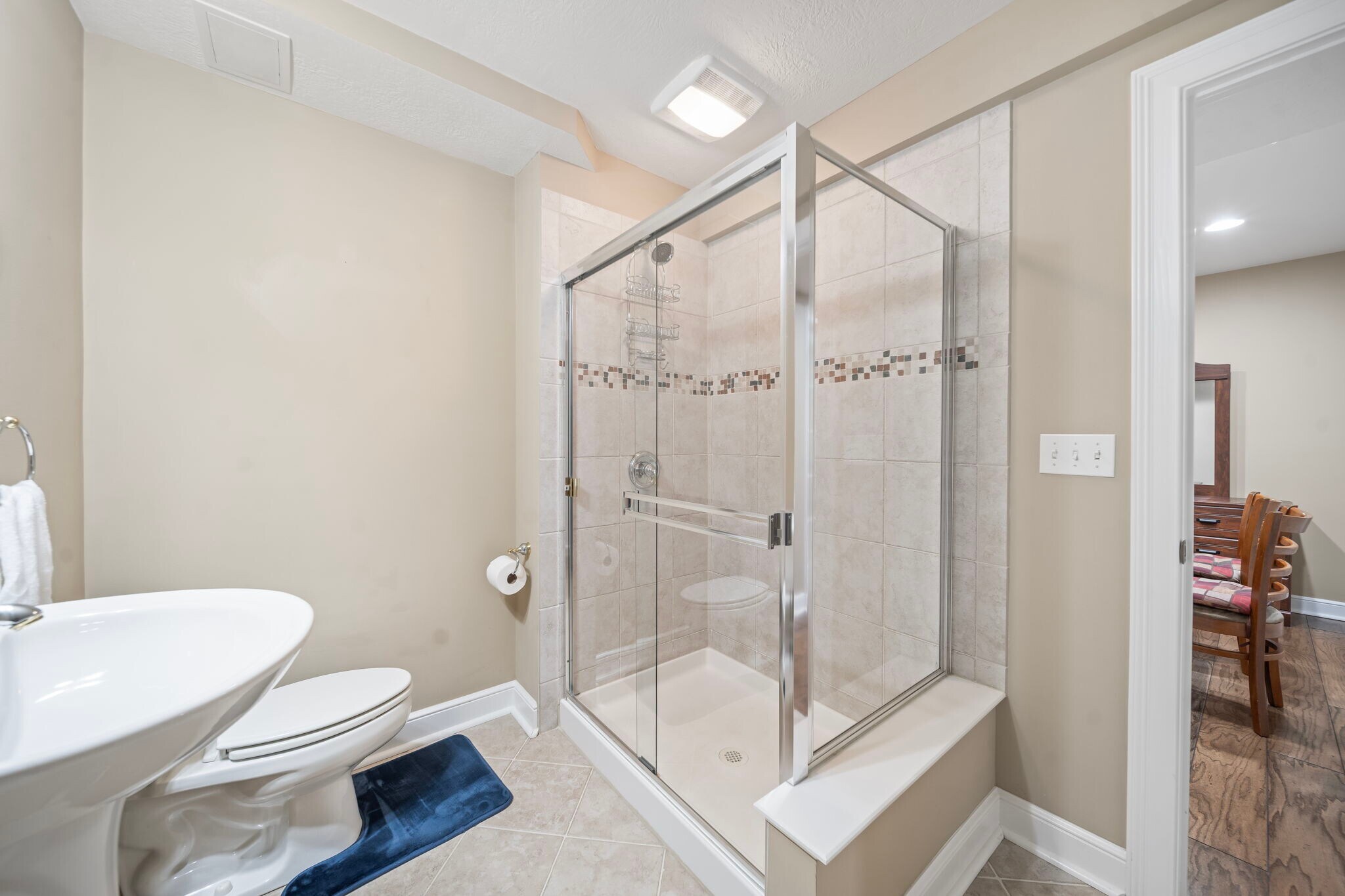Building Photo - 4939 Stonehaven Dr
