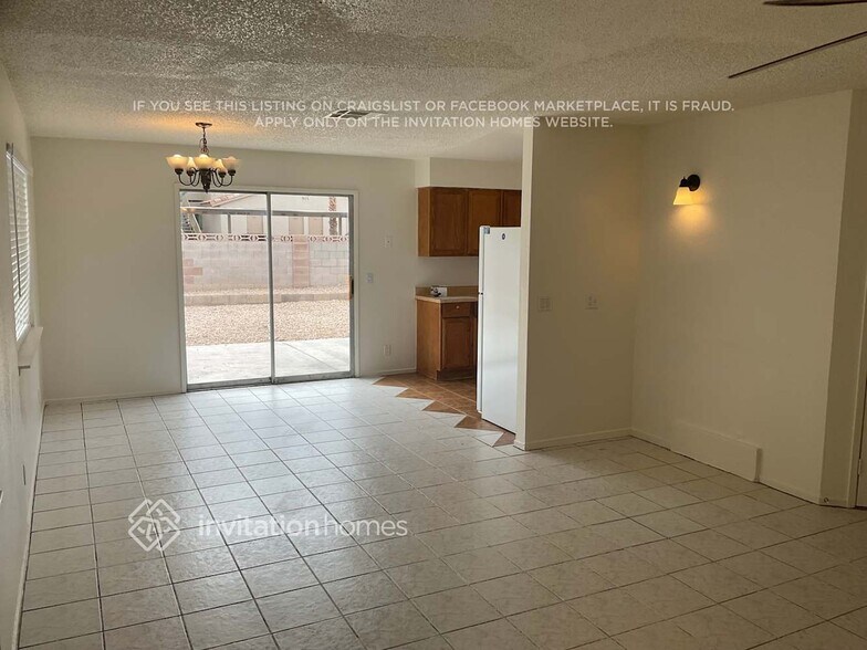 Building Photo - 901 Calico Hills Ct