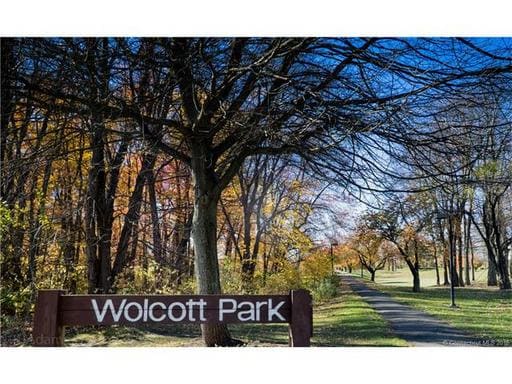 Building Photo - 99 Shadow Ln