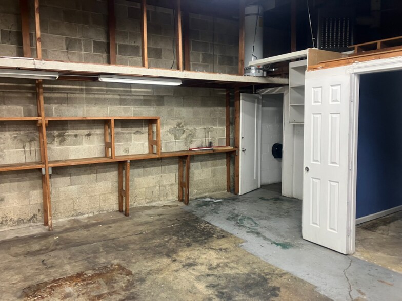 Building Photo - 1224 International Blvd