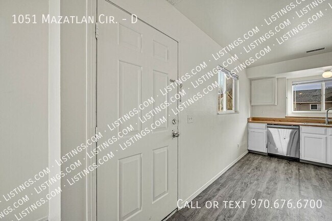 Building Photo - 1051 Mazatlan Cir
