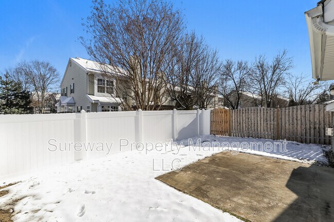 Building Photo - 18 Leighton Dr